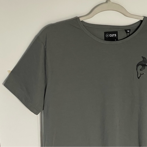 Cuts Sage Green Whale Print AO Curve Hem Short Sleeve Tee- 47024 - Picture 7 of 15